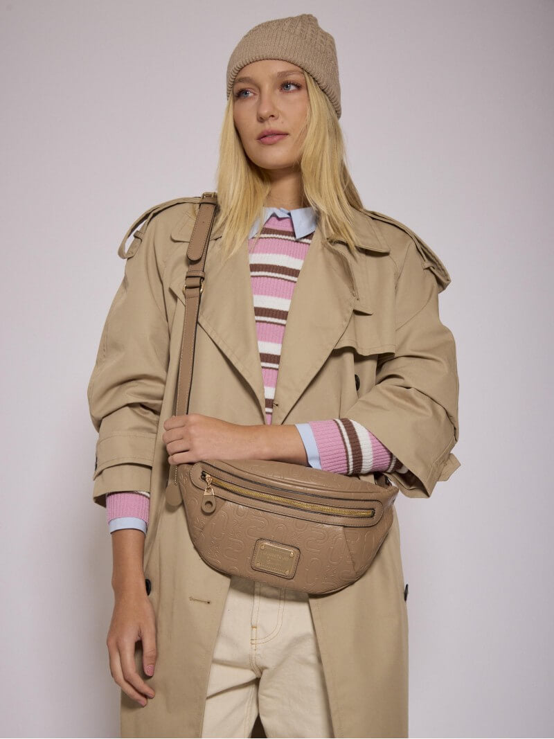 Riñonera Camel Monogram